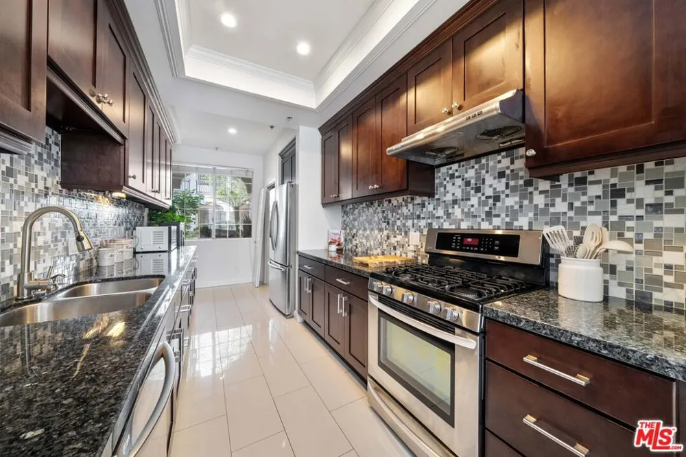 10630 Eastborne Avenue #103 Los Angeles, CA 90024