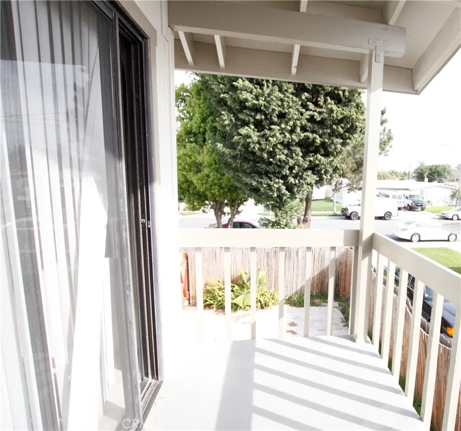 2383 Carlton Place Costa Mesa, CA 92627