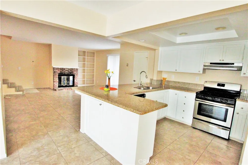 2383 Carlton Place Costa Mesa, CA 92627