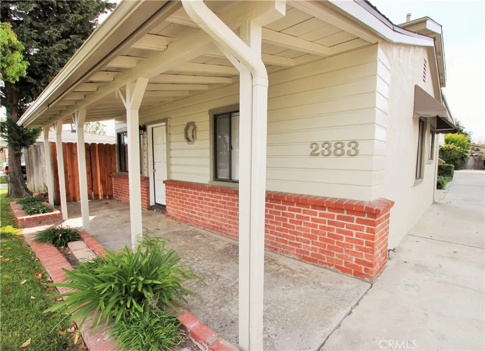 2383 Carlton Place Costa Mesa, CA 92627