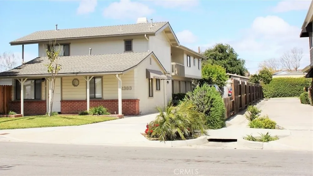 2383 Carlton Place Costa Mesa, CA 92627