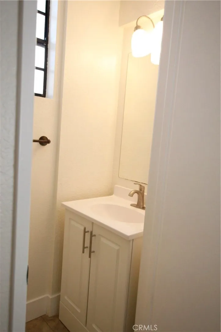 2383 Carlton Place Costa Mesa, CA 92627