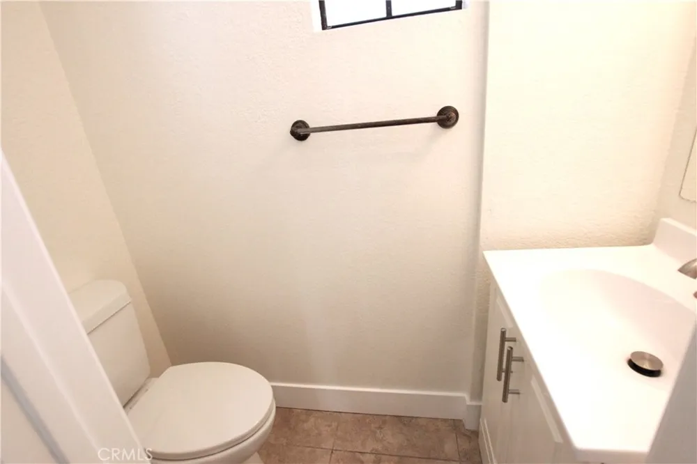 2383 Carlton Place Costa Mesa, CA 92627