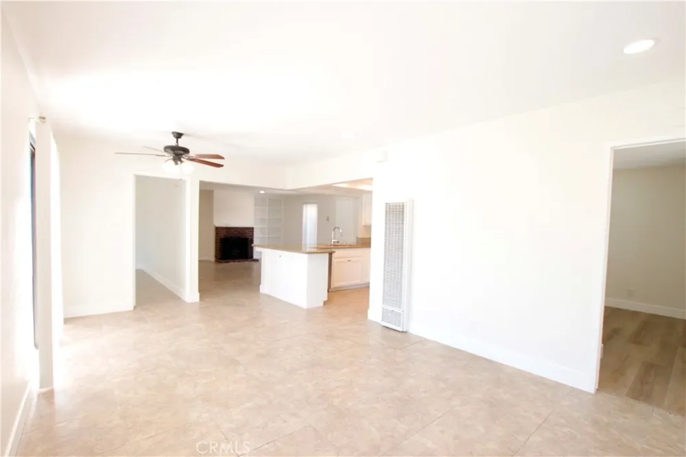 2383 Carlton Place Costa Mesa, CA 92627