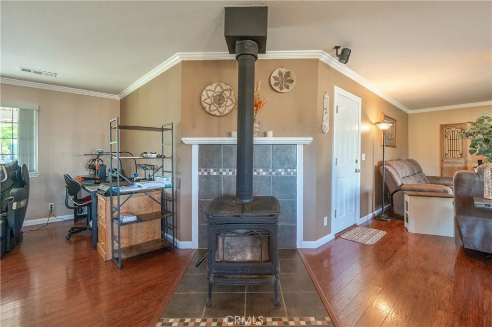 6679 Meadowlark Lane Anderson, CA 96007