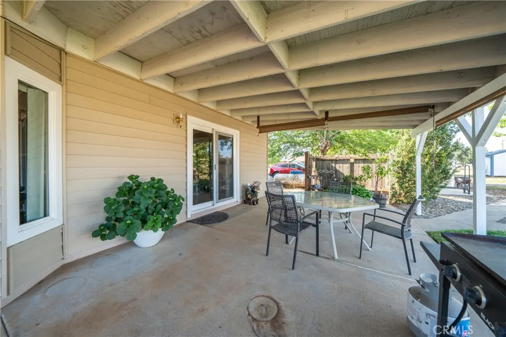 6679 Meadowlark Lane Anderson, CA 96007