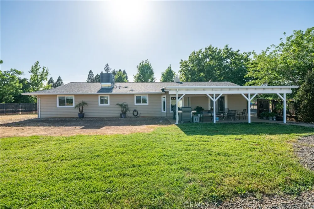 6679 Meadowlark Lane Anderson, CA 96007