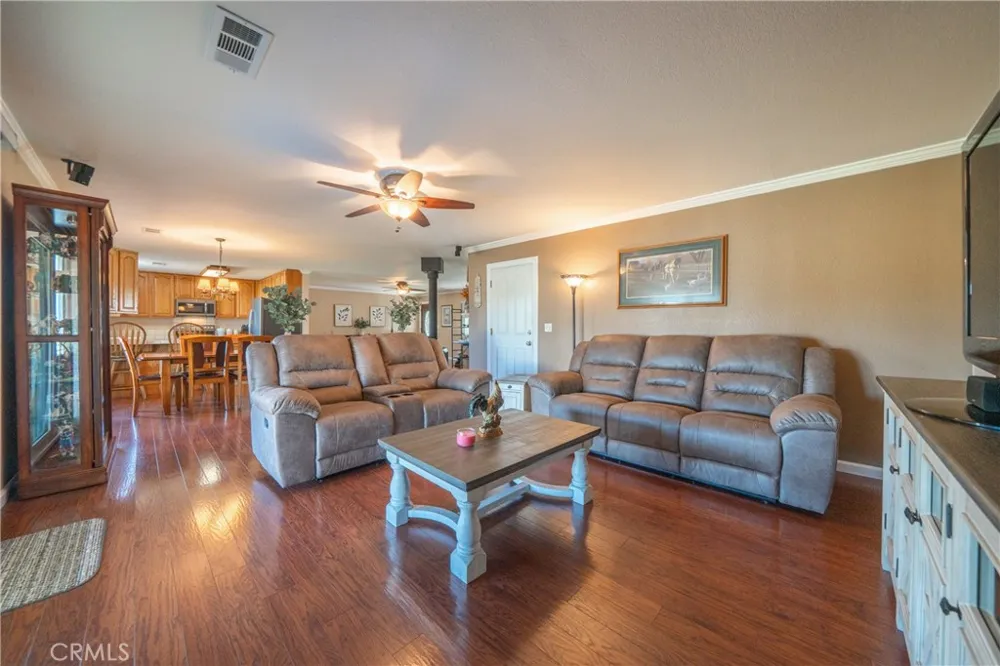 6679 Meadowlark Lane Anderson, CA 96007