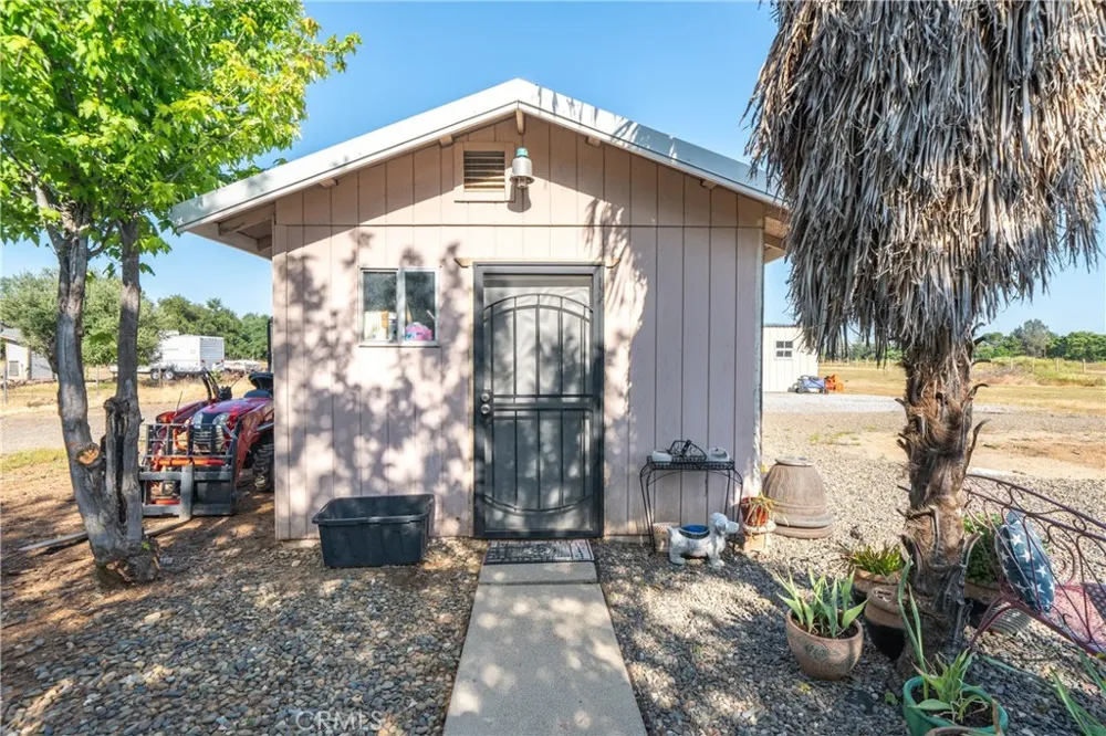 6679 Meadowlark Lane Anderson, CA 96007
