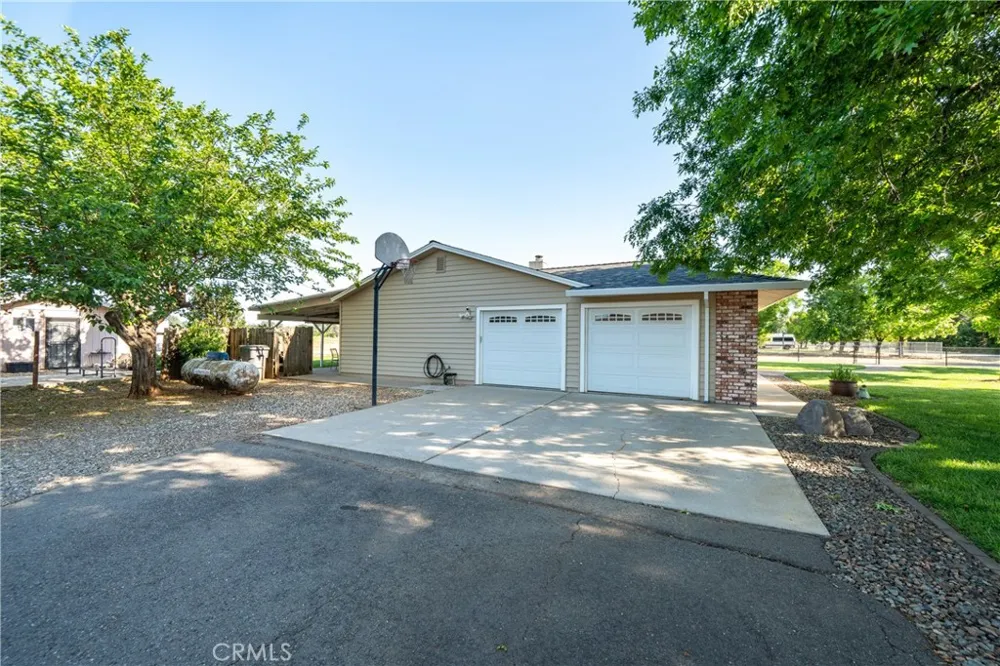 6679 Meadowlark Lane Anderson, CA 96007
