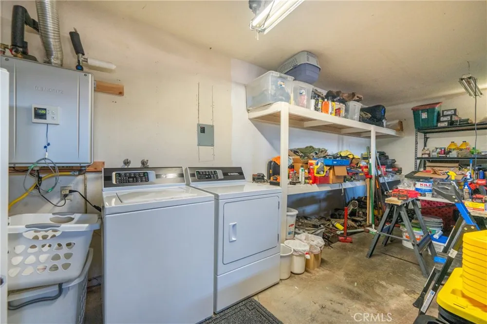 6679 Meadowlark Lane Anderson, CA 96007