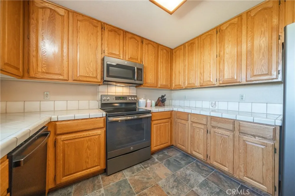 6679 Meadowlark Lane Anderson, CA 96007