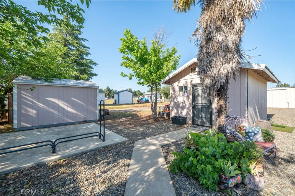 6679 Meadowlark Lane Anderson, CA 96007