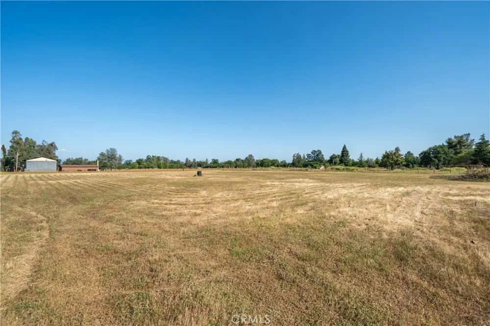 6679 Meadowlark Lane Anderson, CA 96007