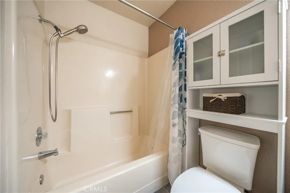 6679 Meadowlark Lane Anderson, CA 96007