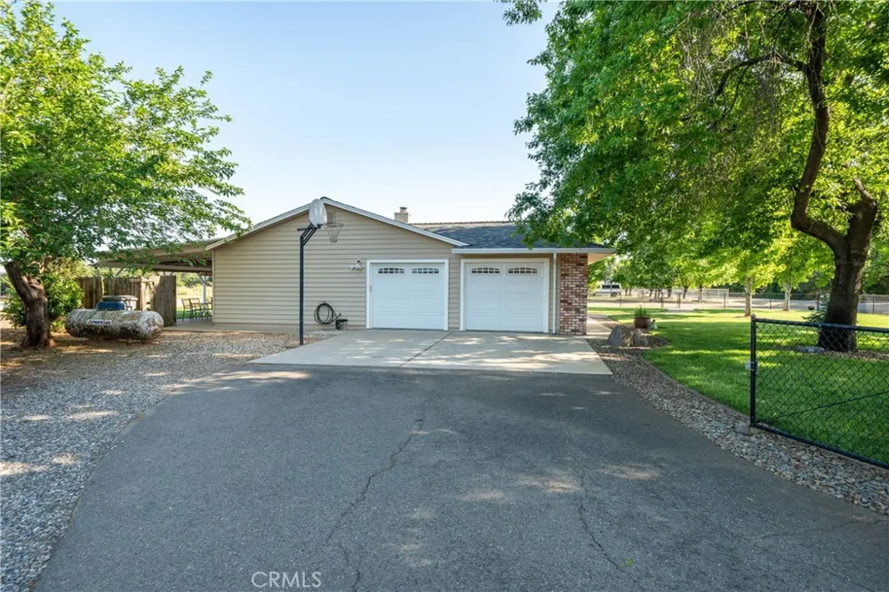 6679 Meadowlark Lane Anderson, CA 96007