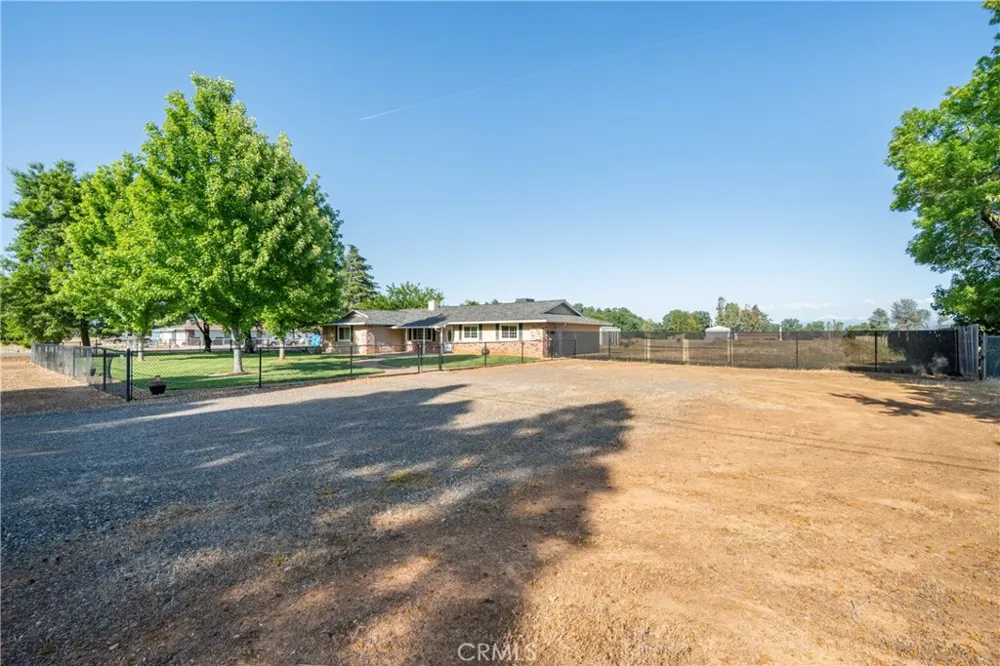 6679 Meadowlark Lane Anderson, CA 96007
