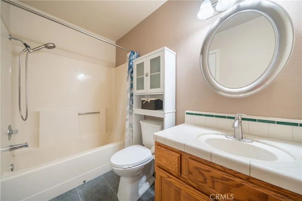 6679 Meadowlark Lane Anderson, CA 96007