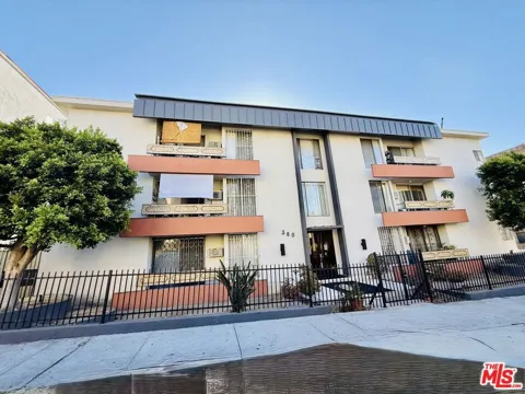 360 S Kenmore Avenue #305