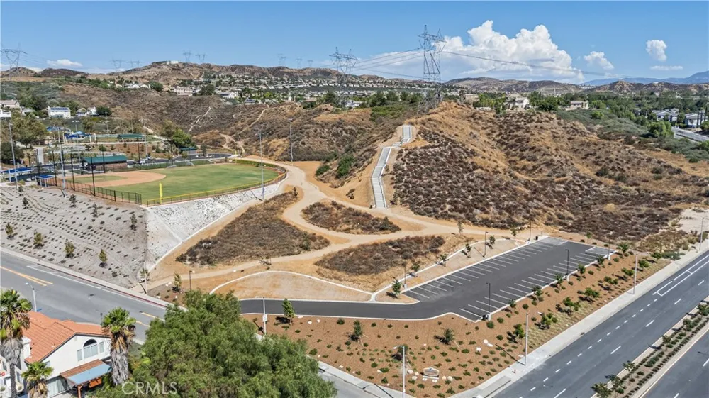 20416 Samual Saugus, CA 91350