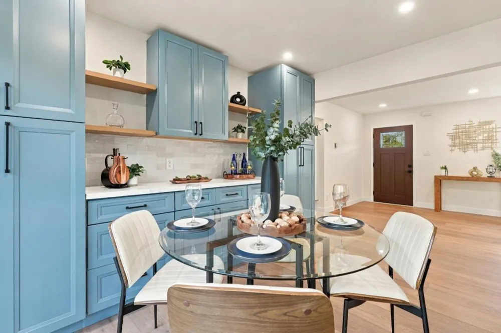 1121 Elmer Street Belmont, CA 94002