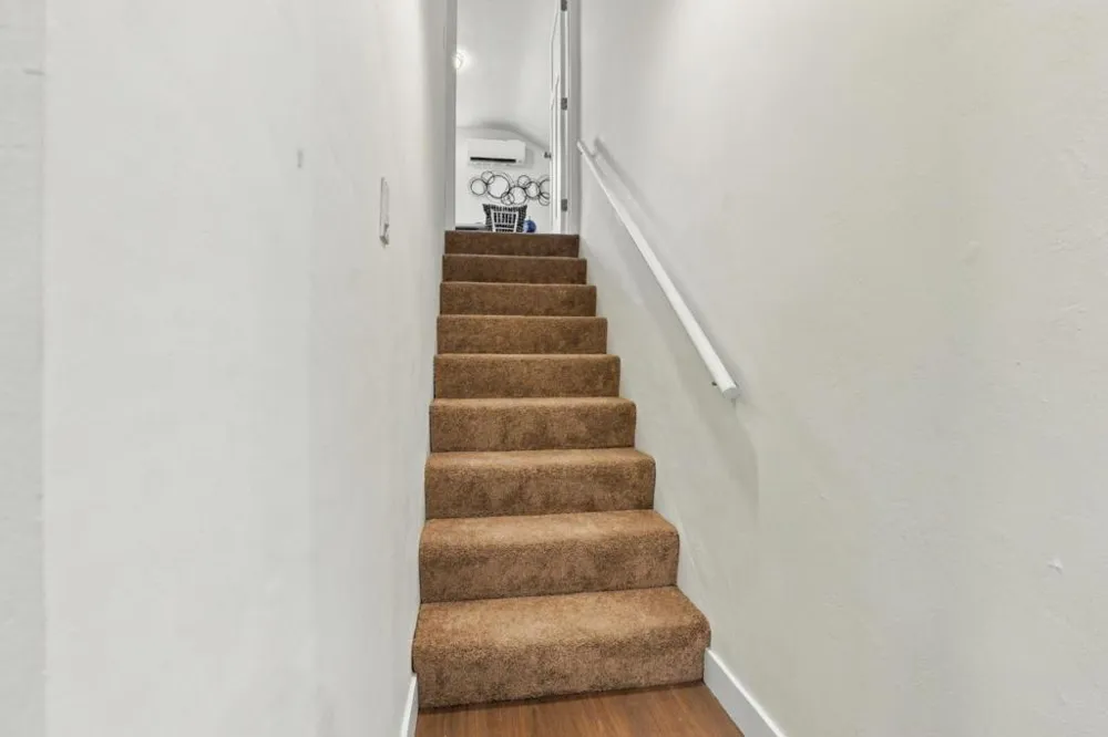 1121 Elmer Street Belmont, CA 94002