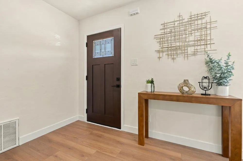1121 Elmer Street Belmont, CA 94002