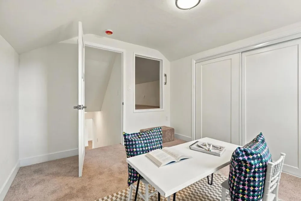1121 Elmer Street Belmont, CA 94002