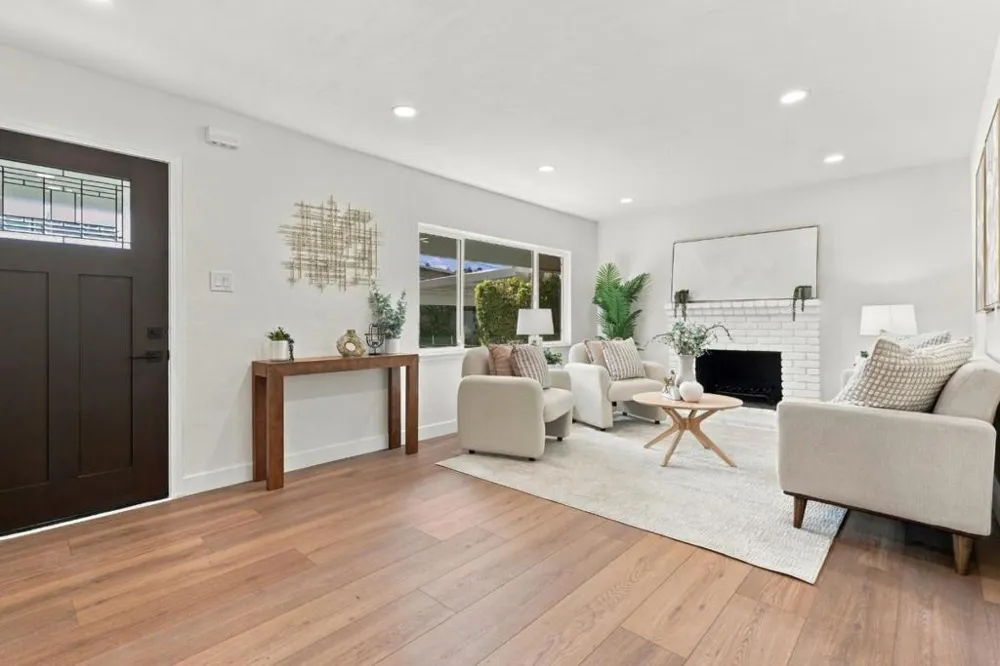 1121 Elmer Street Belmont, CA 94002