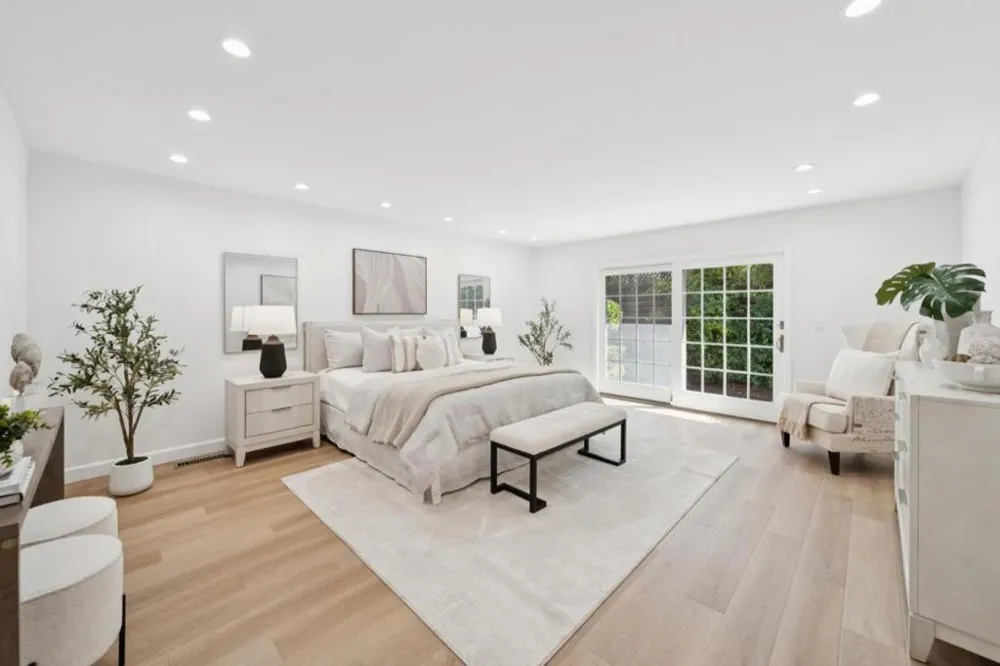 2068 Cynthia Way Los Altos, CA 94024