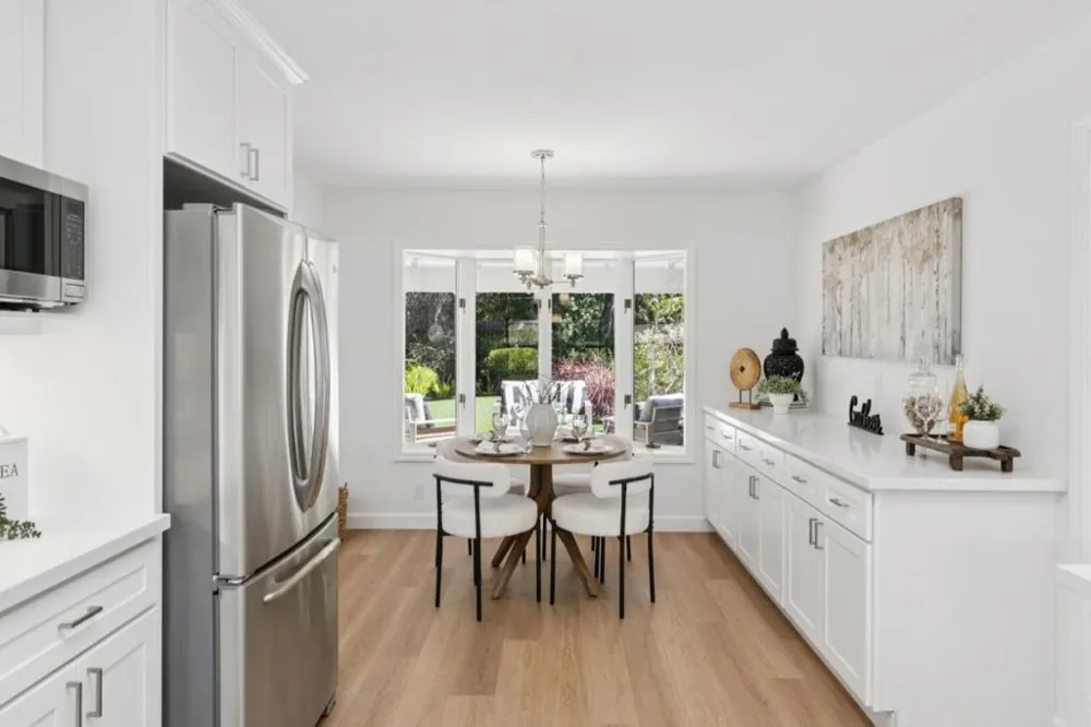 2068 Cynthia Way Los Altos, CA 94024