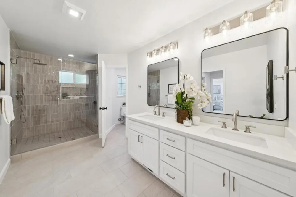 2068 Cynthia Way Los Altos, CA 94024