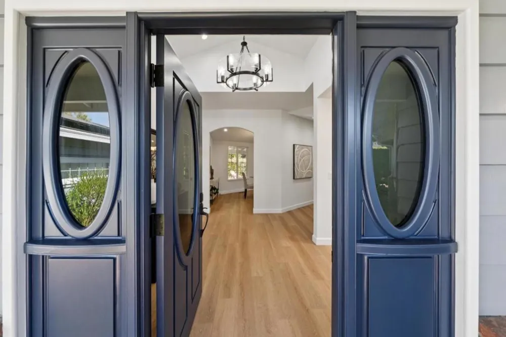 2068 Cynthia Way Los Altos, CA 94024