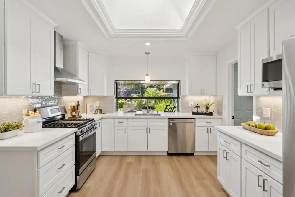 2068 Cynthia Way Los Altos, CA 94024