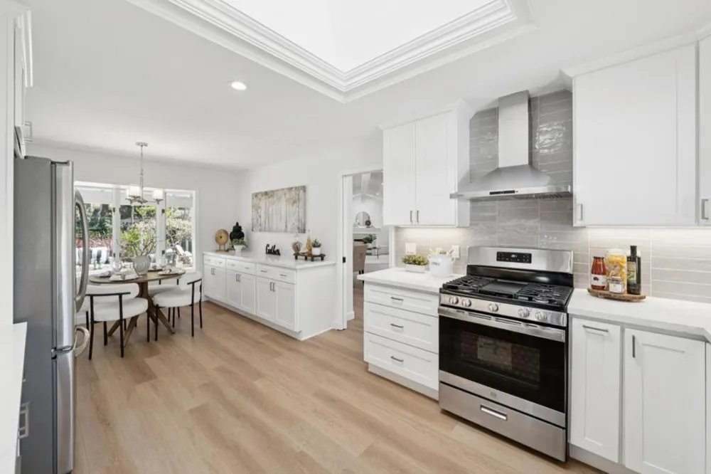 2068 Cynthia Way Los Altos, CA 94024