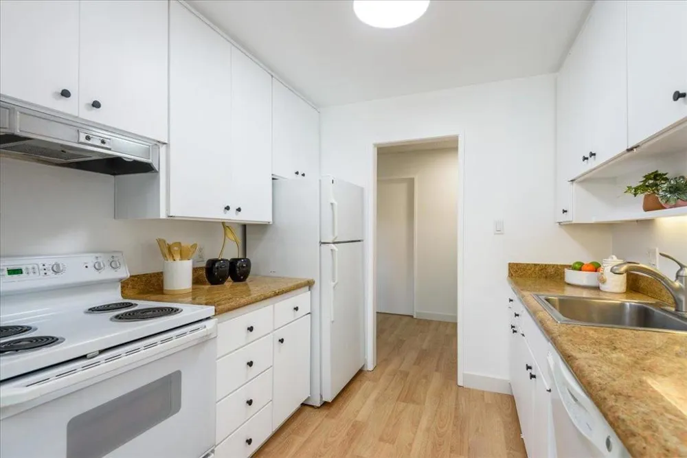 833 Humboldt Street #210 San Mateo, CA 94401