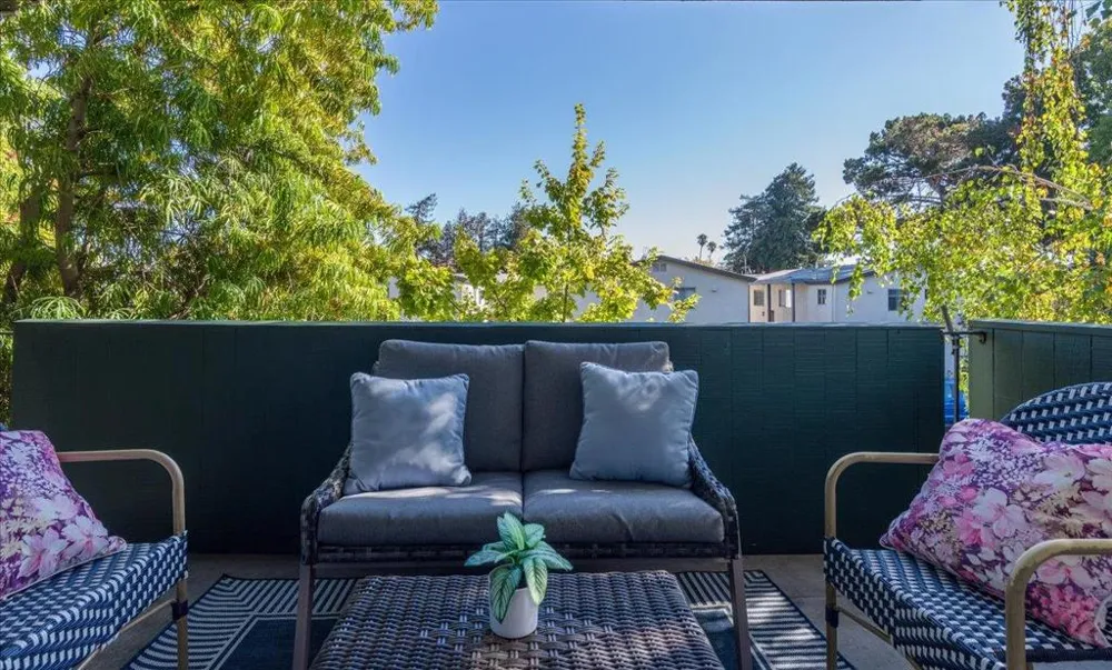 833 Humboldt Street #210 San Mateo, CA 94401