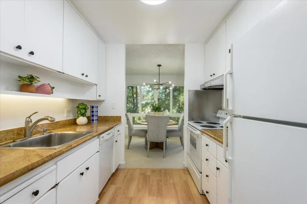 833 Humboldt Street #210 San Mateo, CA 94401