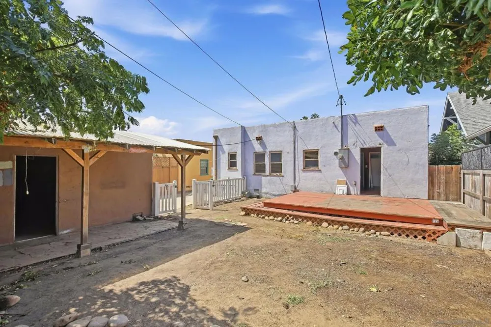 4611 Mississippi st. San Diego, CA 92116