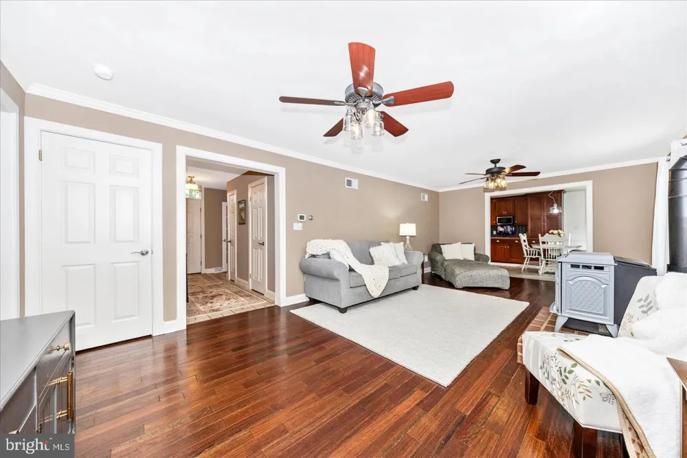15810 SPADE ROAD Hagerstown, MD 21740
