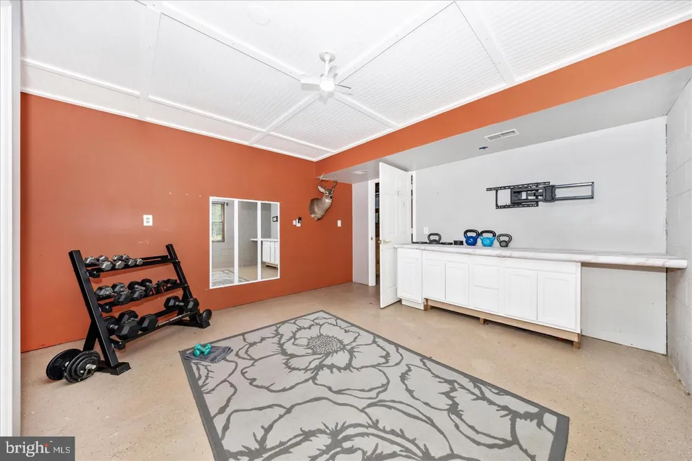 15810 SPADE ROAD Hagerstown, MD 21740