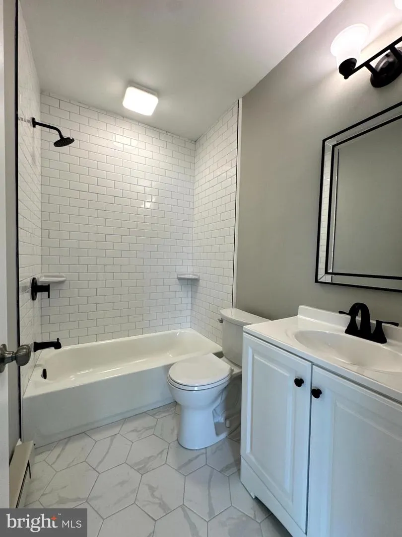 77 BYBERRY ROAD #UNIT B Hatboro, PA 19040