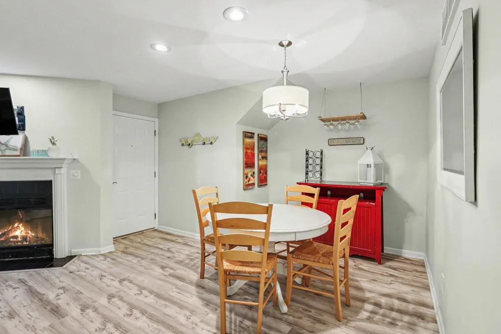 800 North Shore Drive #2 South Haven, MI 49090