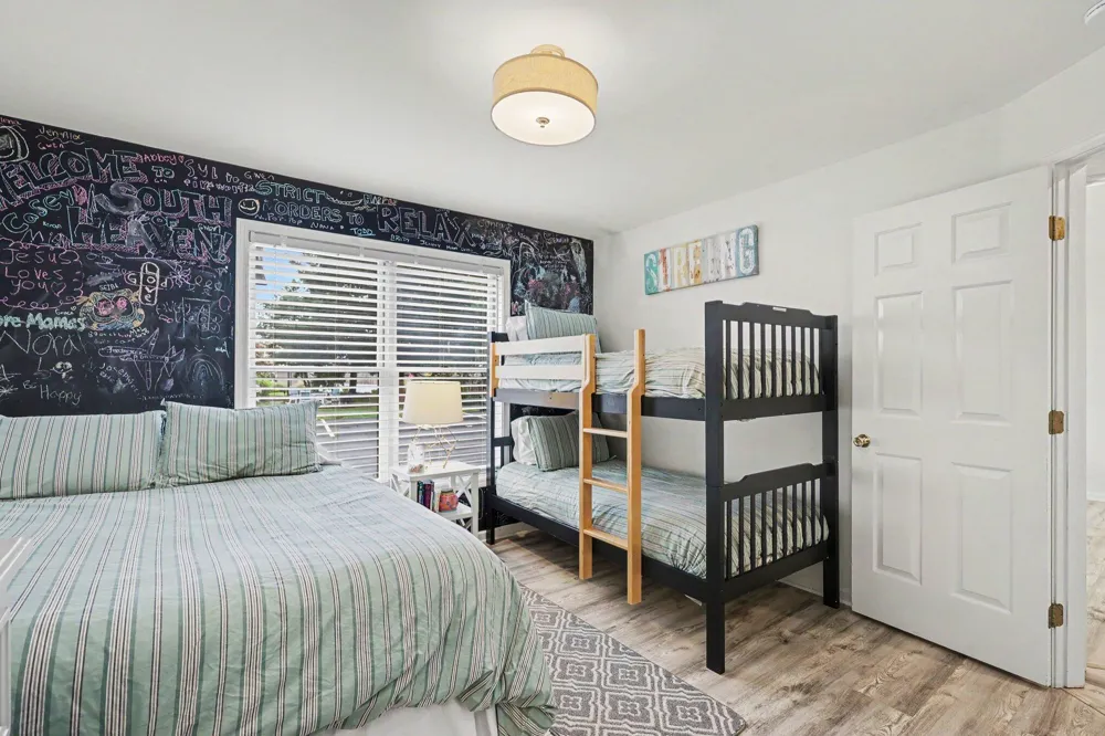 800 North Shore Drive #2 South Haven, MI 49090