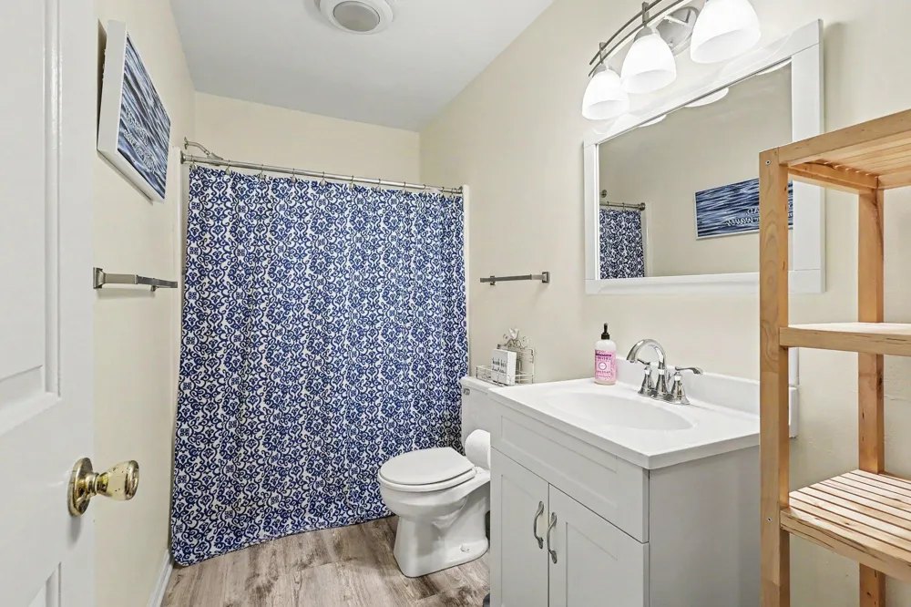 800 North Shore Drive #2 South Haven, MI 49090