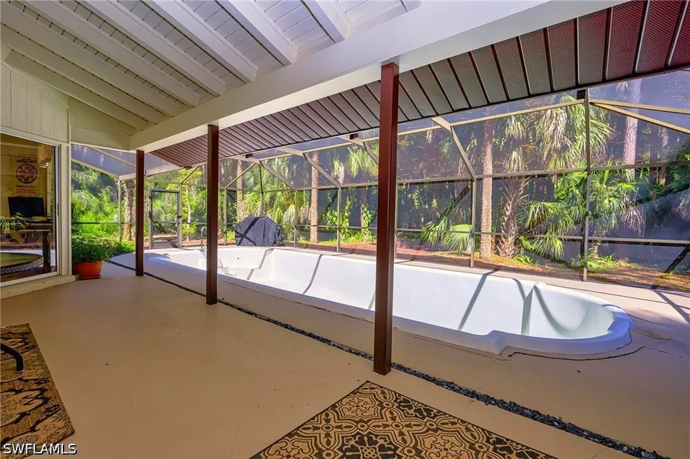 Golden Oaks Lane Naples, FL 34119