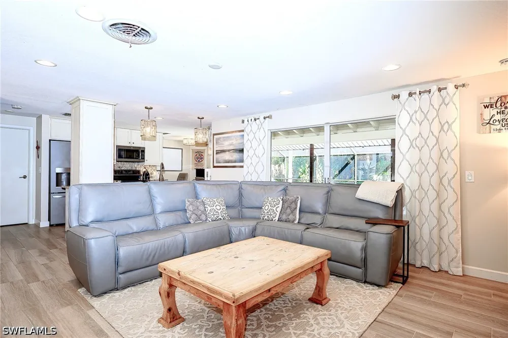 Golden Oaks Lane Naples, FL 34119