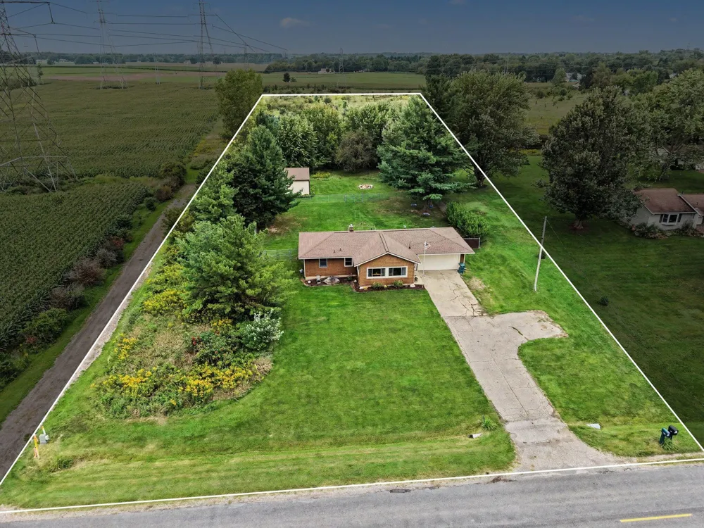 927 Lincoln Street Tallmadge Charter Township, MI 49534