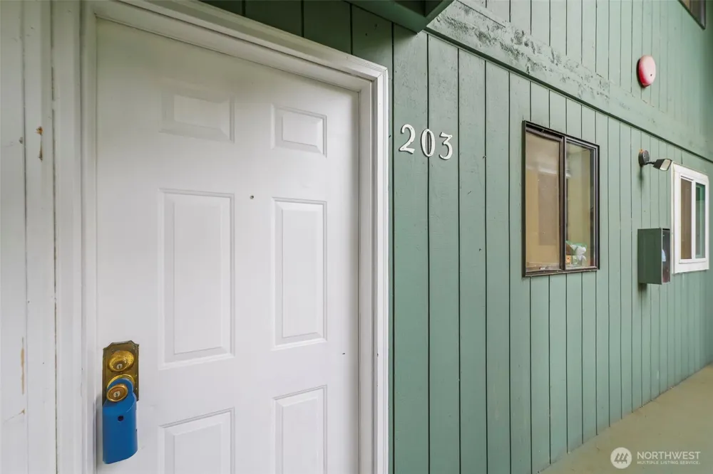 3322 I STREET NE #E203 Auburn, WA 98002
