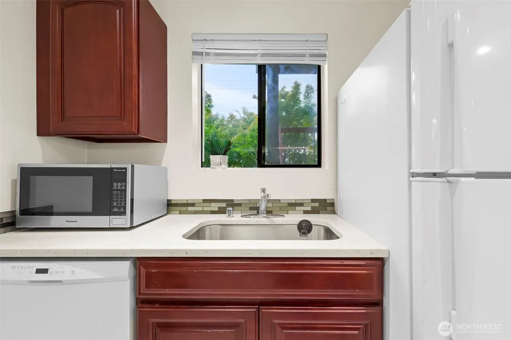 3322 I STREET NE #E203 Auburn, WA 98002
